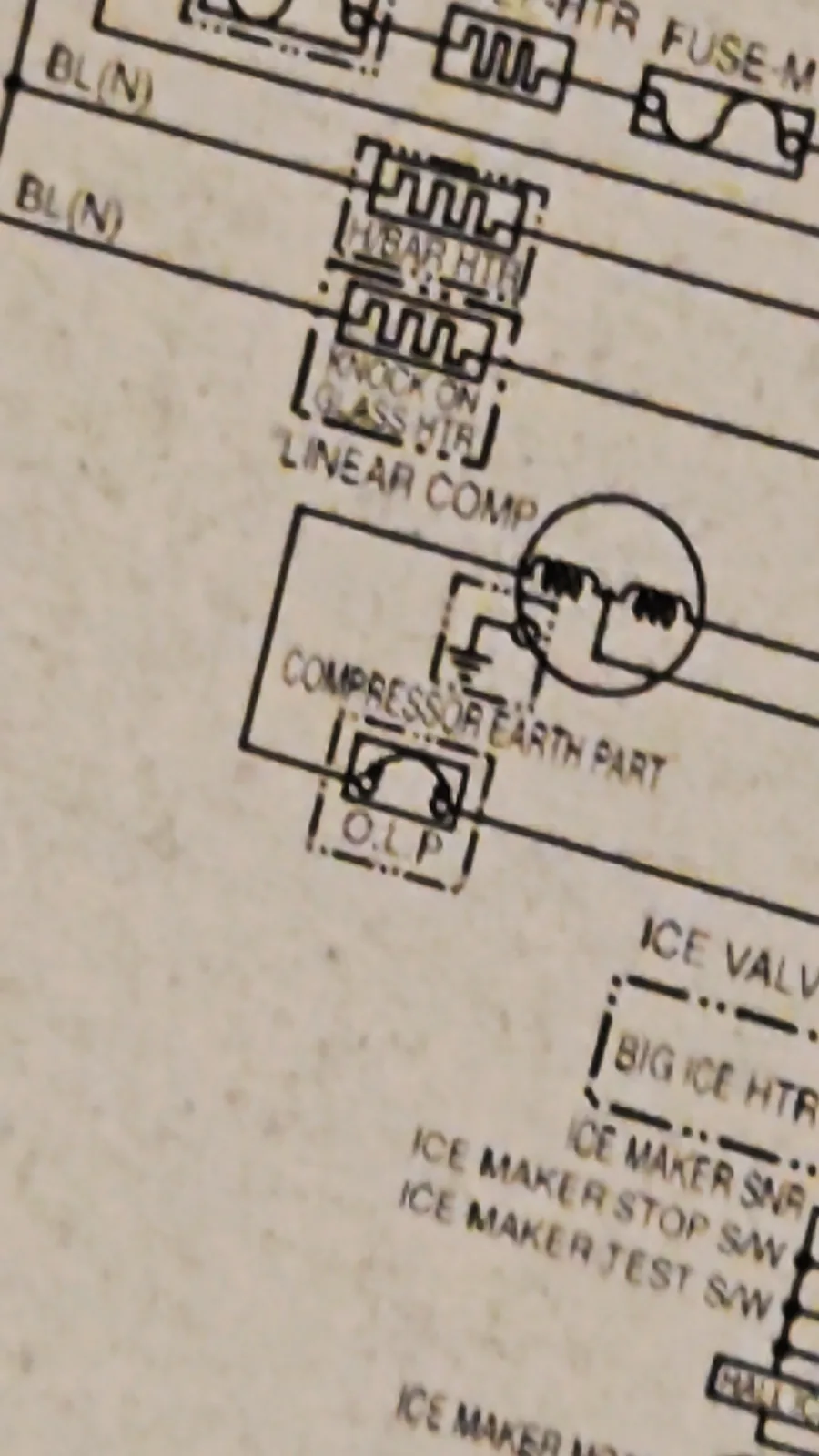 Close-up of the wiring diagram with the label LINEAR COMP above the compressor winding symbol